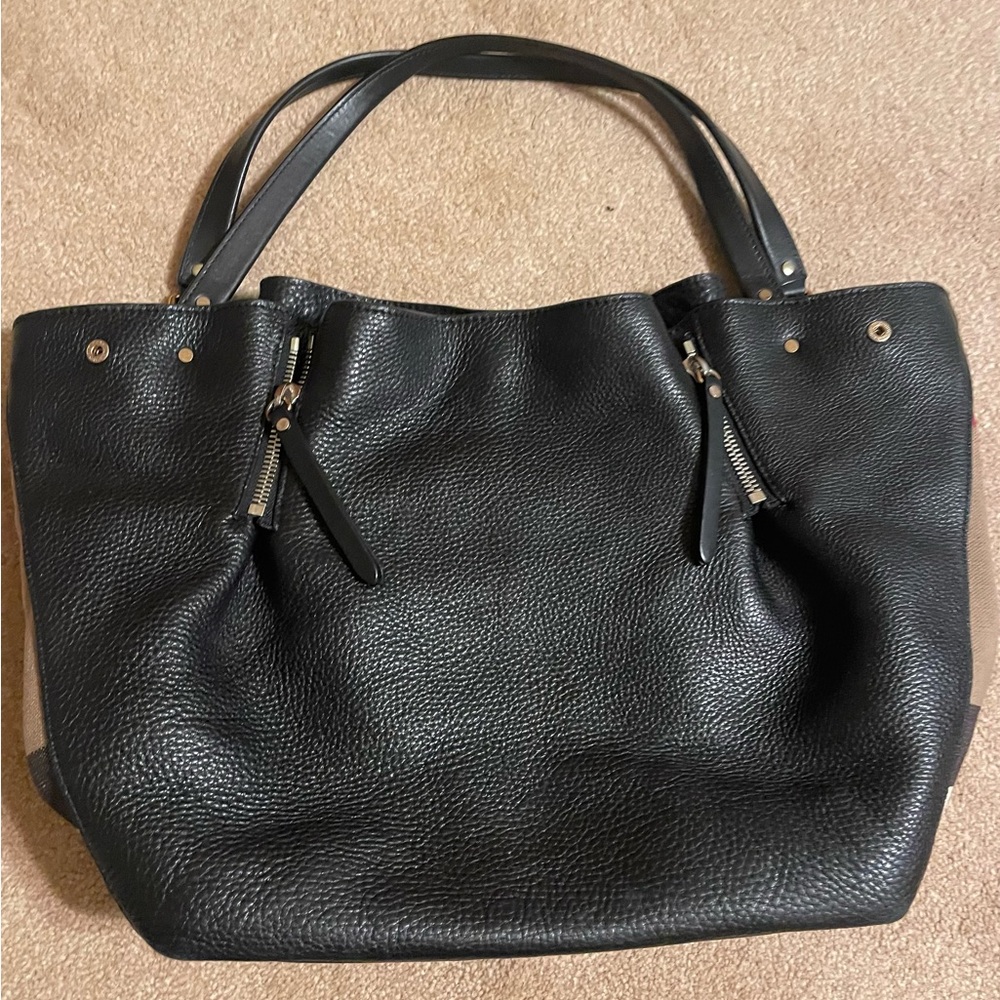Authentic Burberry Maidstone Large Leather Tote - Picture 3 of 14
